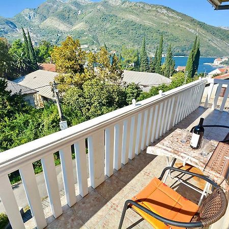 Apartment Rita Тиват Екстериор снимка