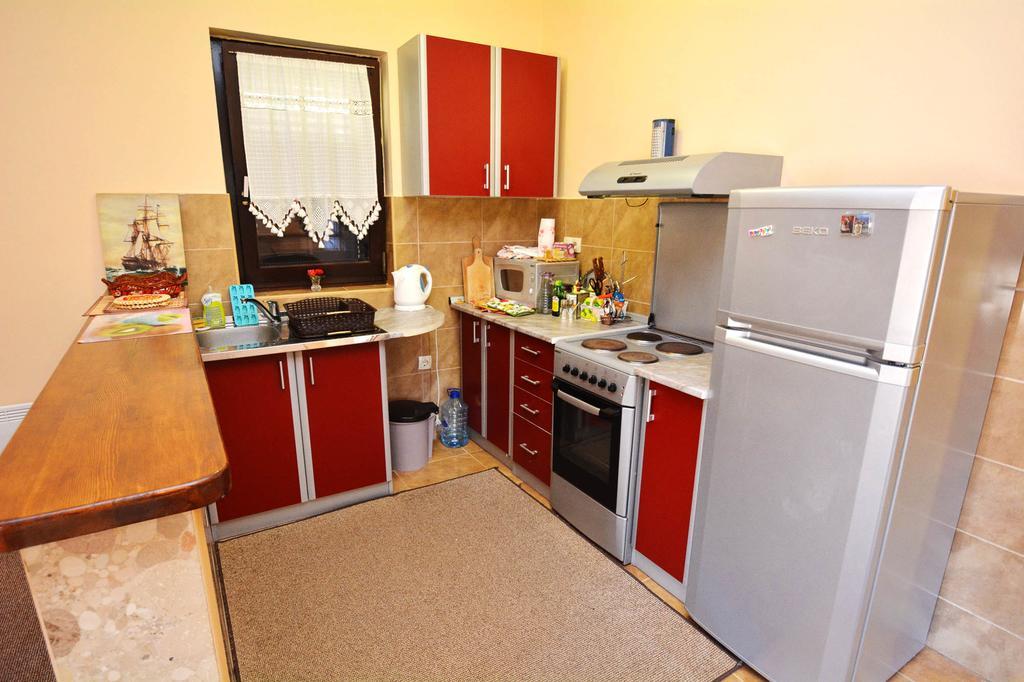 Apartment Rita Тиват Екстериор снимка