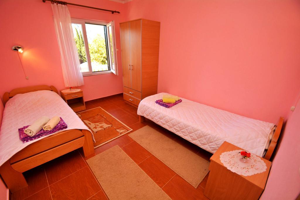 Apartment Rita Тиват Екстериор снимка